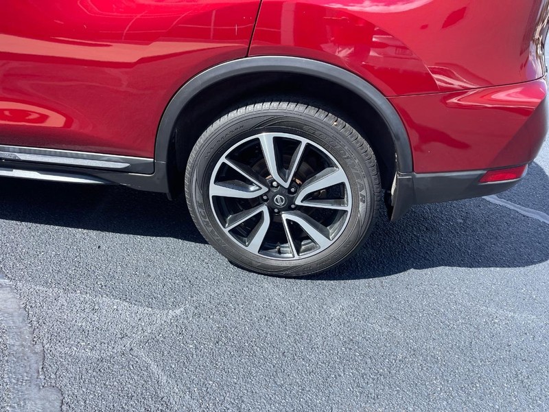 Nissan Rogue Vehicle Image 05