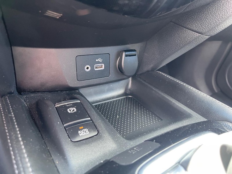 Nissan Rogue Vehicle Image 29
