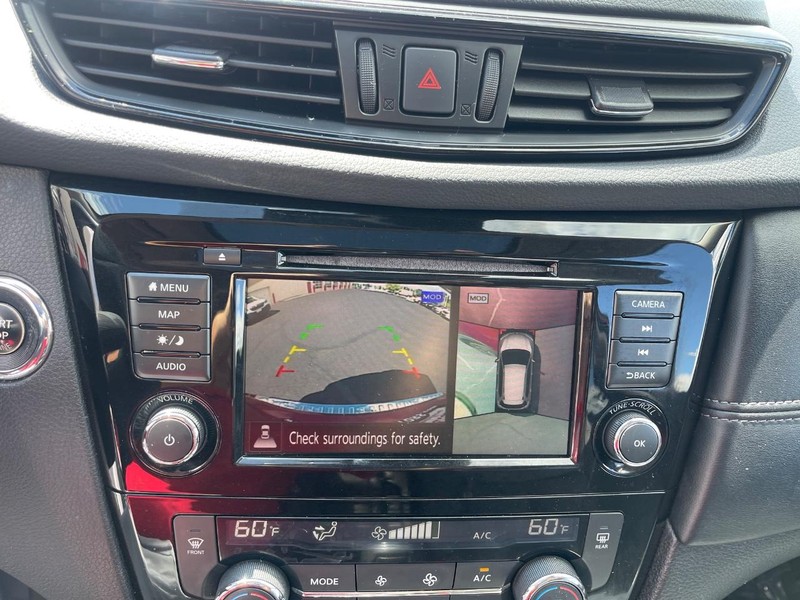 Nissan Rogue Vehicle Image 36