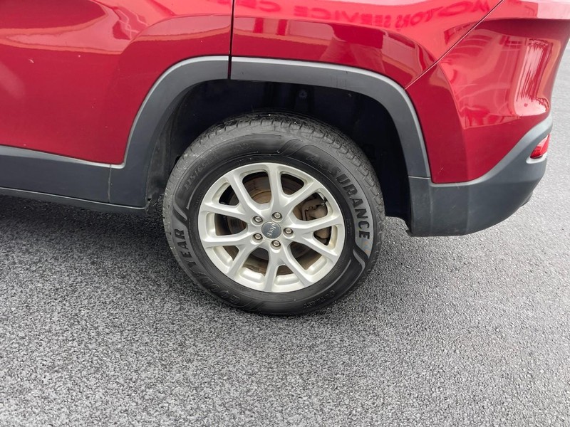 Jeep Cherokee Vehicle Image 05