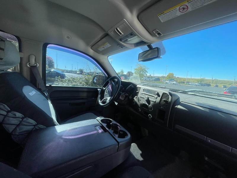 GMC Sierra 2500HD Vehicle Image 04