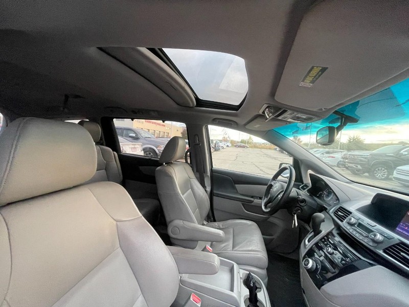 Honda Odyssey Vehicle Image 03