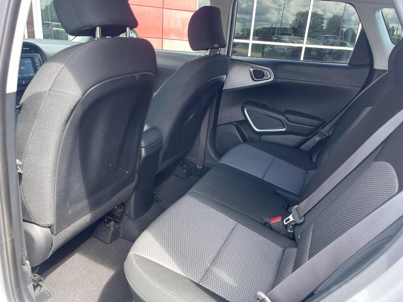 Kia Soul Vehicle Image 12