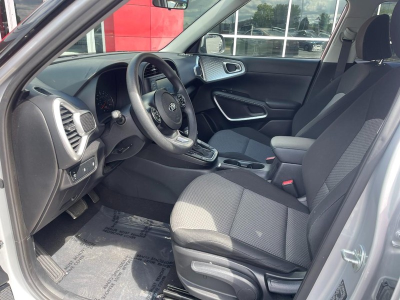 Kia Soul Vehicle Image 14