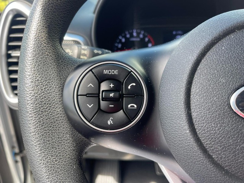 Kia Soul Vehicle Image 19