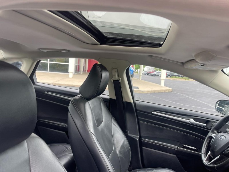 Ford Fusion Hybrid Vehicle Image 06