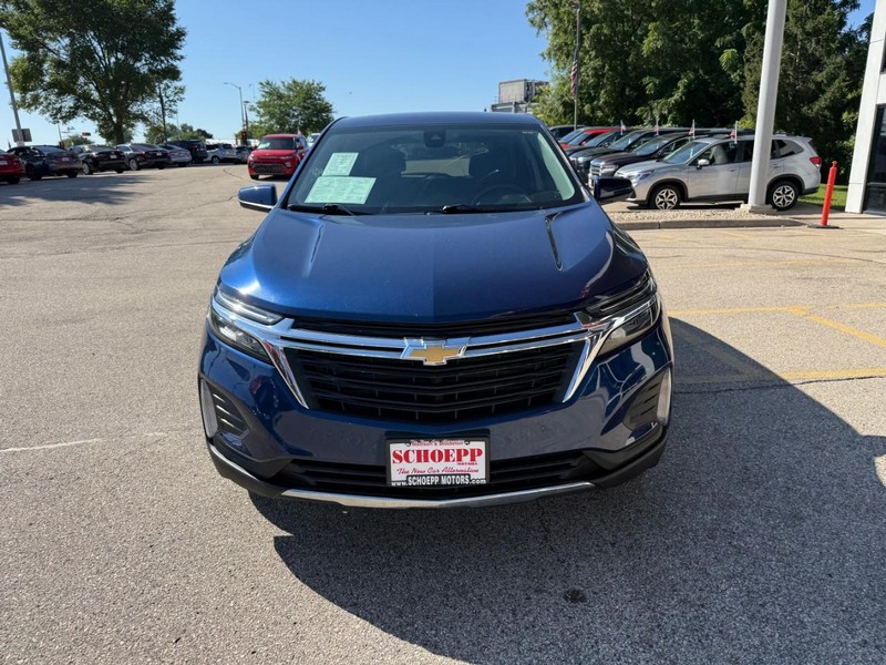 Chevrolet Equinox Vehicle Image 02