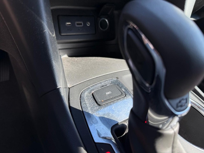 Chevrolet Equinox Vehicle Image 28