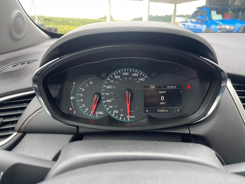 Chevrolet Trax Vehicle Image 16