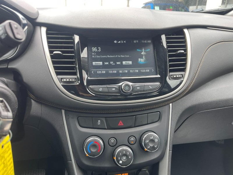Chevrolet Trax Vehicle Image 17