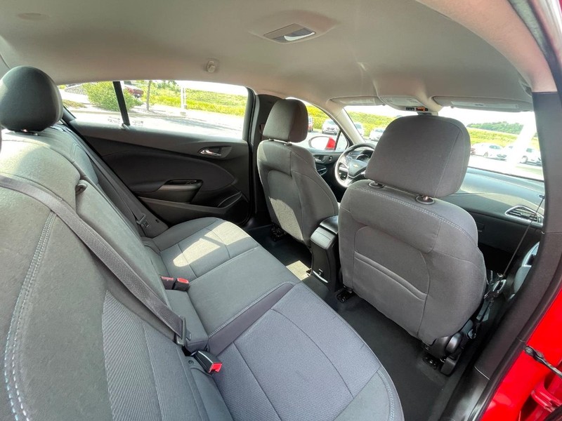Chevrolet Cruze Vehicle Image 15