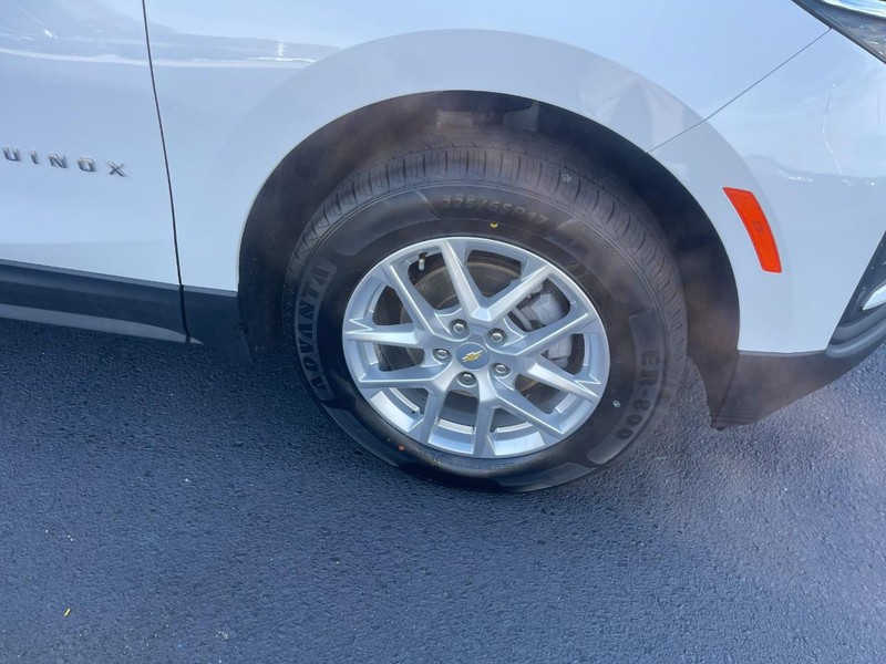 Chevrolet Equinox Vehicle Image 07