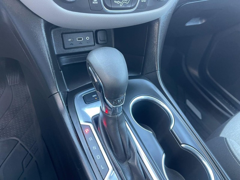 Chevrolet Equinox Vehicle Image 20