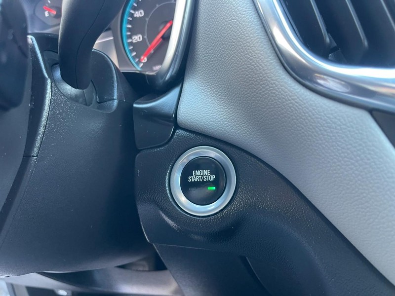 Chevrolet Equinox Vehicle Image 23