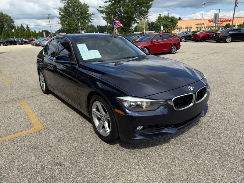 BMW 3 Series Vehicle Image 03