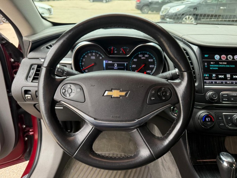 Chevrolet Impala Vehicle Image 19