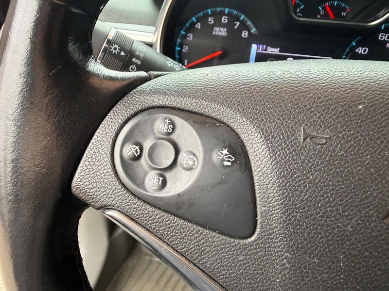 Chevrolet Impala Vehicle Image 20