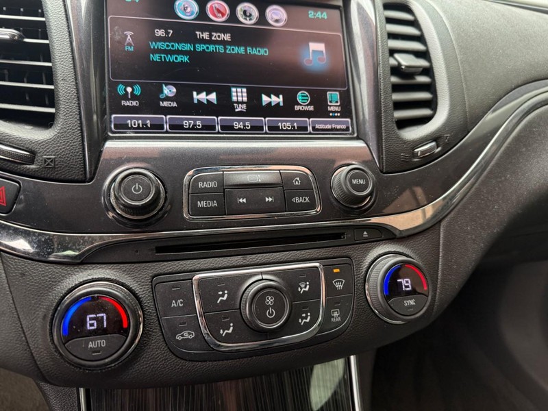 Chevrolet Impala Vehicle Image 27