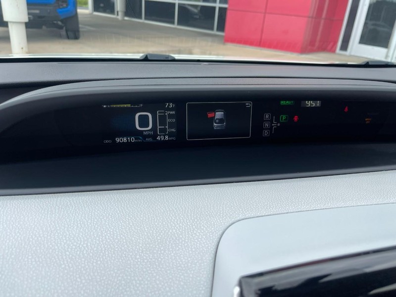 Toyota Prius Vehicle Image 22