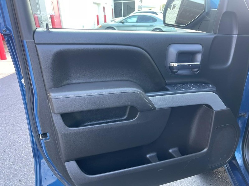 Chevrolet Silverado 1500 Vehicle Image 17