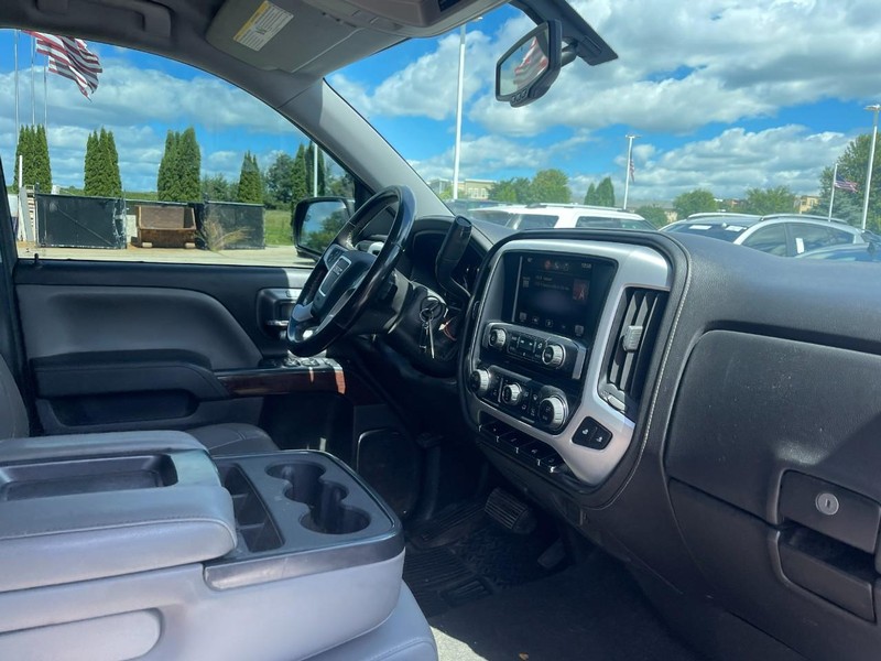 GMC Sierra 1500 Vehicle Image 02