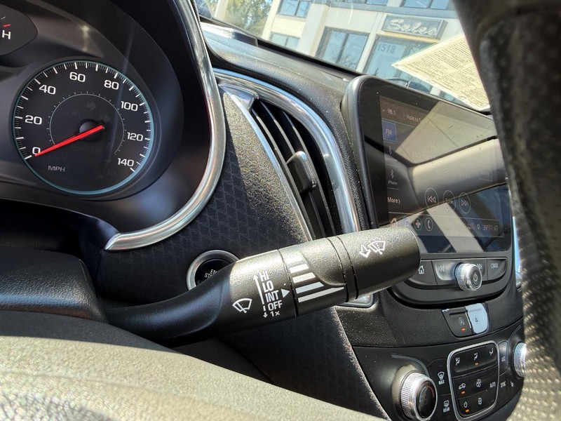 Chevrolet Malibu Vehicle Image 20