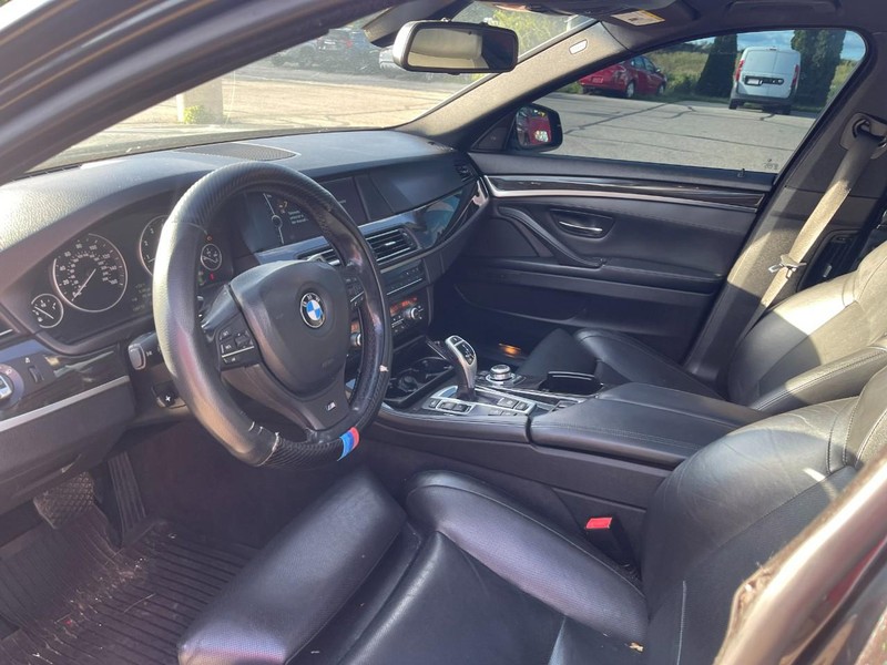 BMW 5 Series Vehicle Image 07