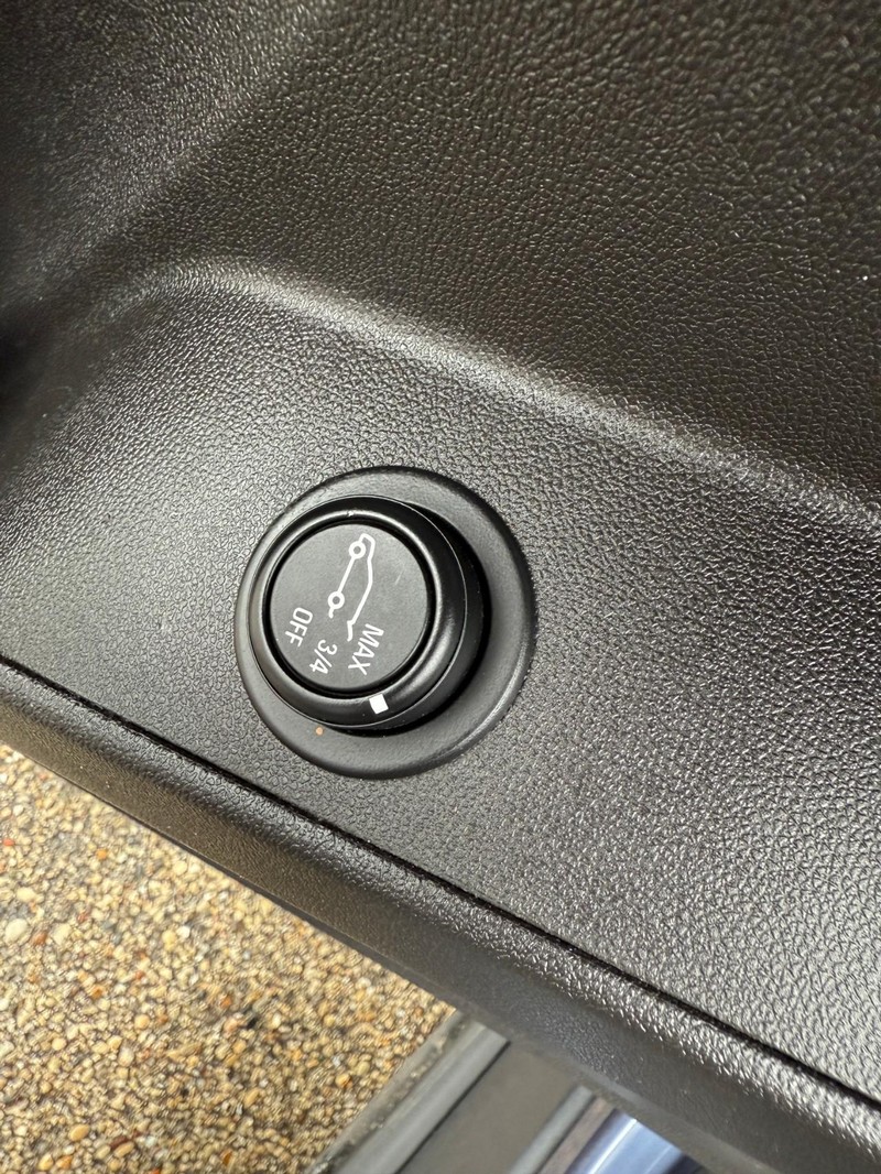 Chevrolet Equinox Vehicle Image 19