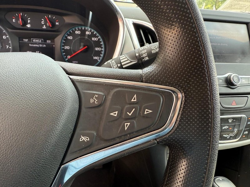 Chevrolet Equinox Vehicle Image 23