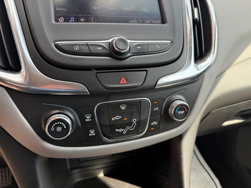 Chevrolet Equinox Vehicle Image 25