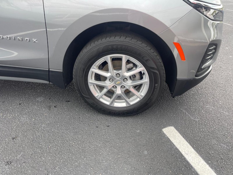 Chevrolet Equinox Vehicle Image 05