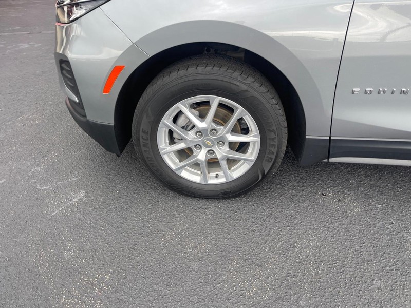 Chevrolet Equinox Vehicle Image 06