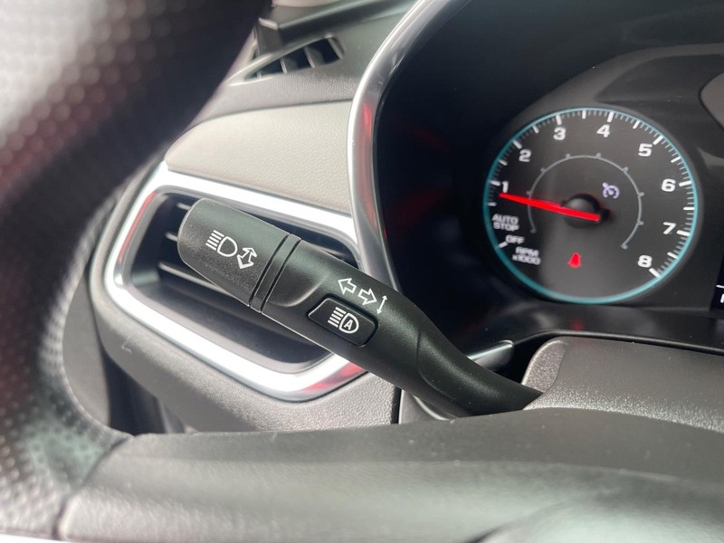 Chevrolet Equinox Vehicle Image 24