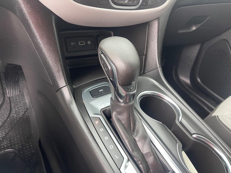 Chevrolet Equinox Vehicle Image 26