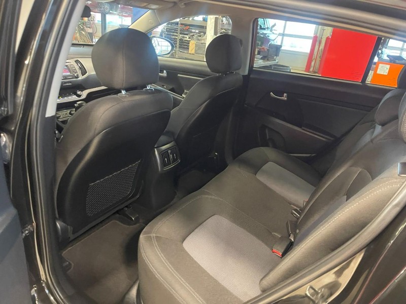 Kia Sportage Vehicle Image 15
