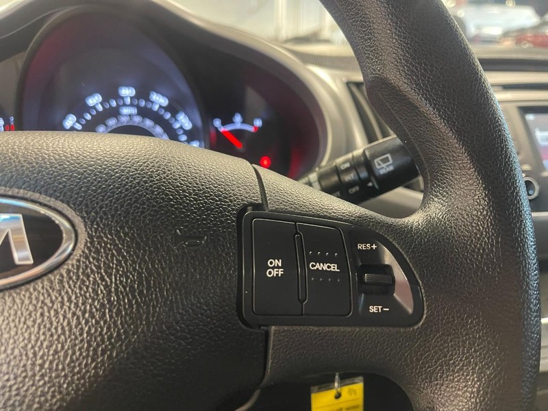 Kia Sportage Vehicle Image 22