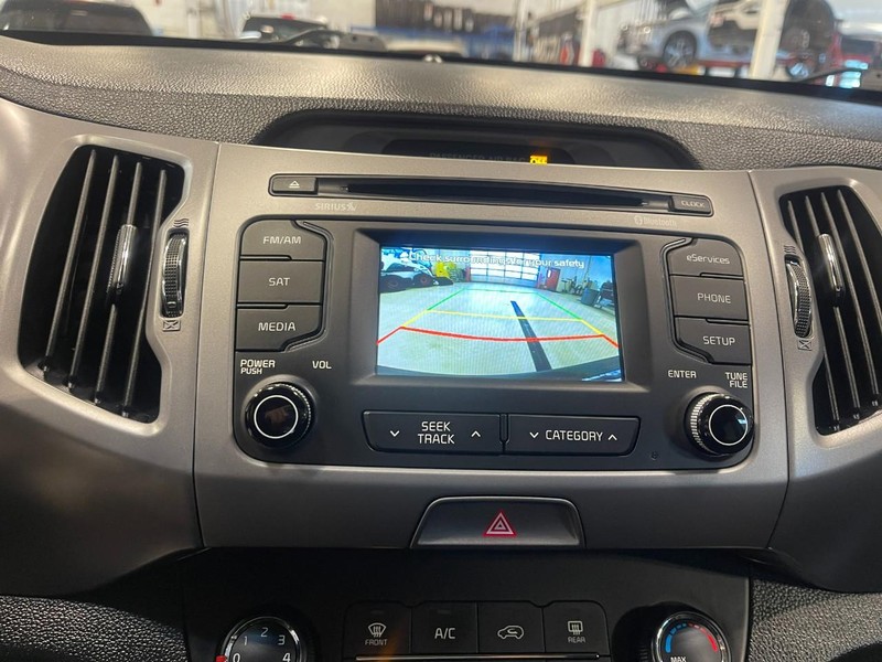 Kia Sportage Vehicle Image 26