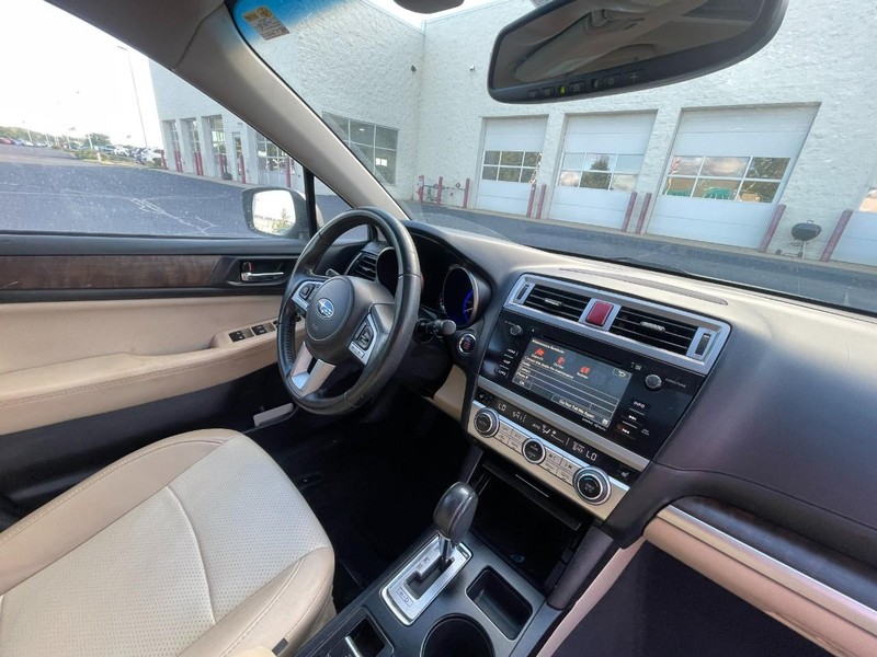 Subaru Outback Vehicle Image 06