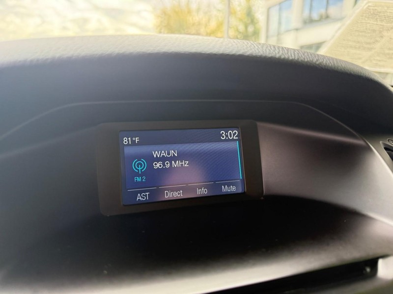 Ford Focus Sedan Vehicle Image 21
