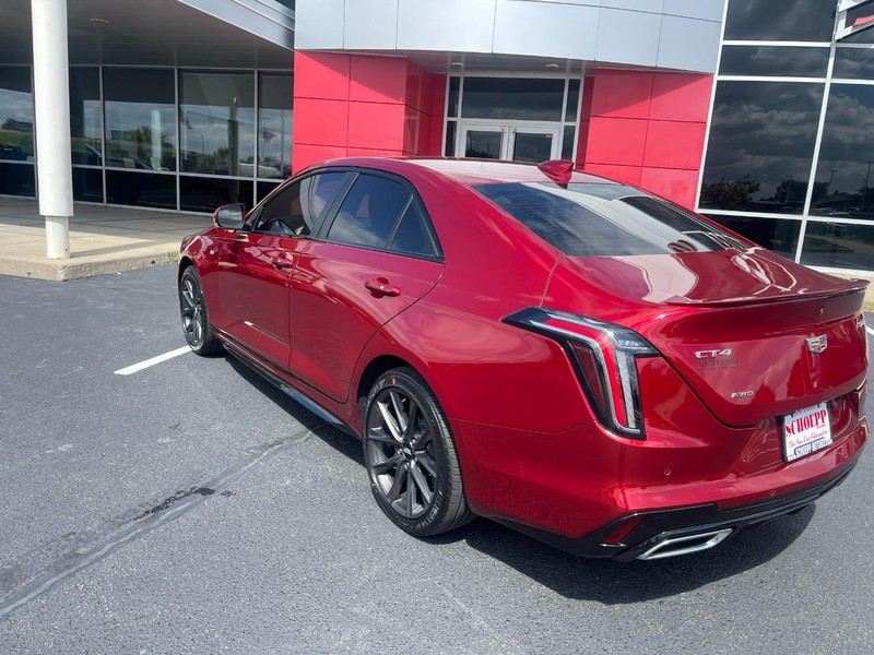 Cadillac CT4 Vehicle Image 05
