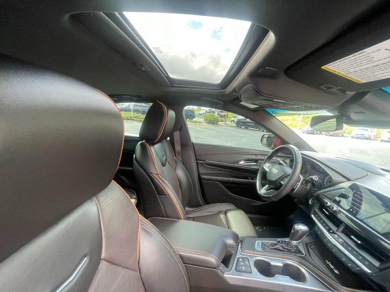 Cadillac CT4 Vehicle Image 07
