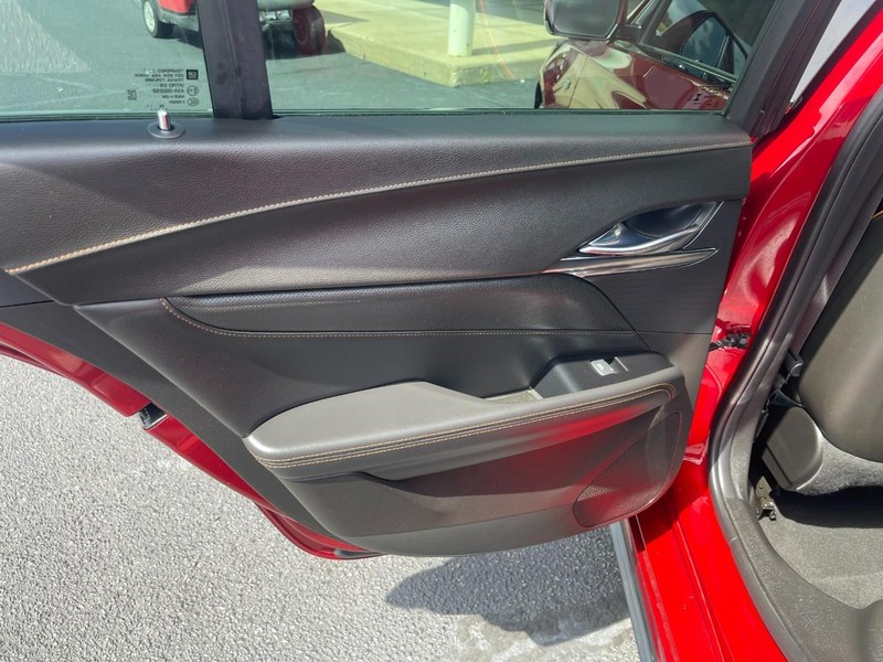 Cadillac CT4 Vehicle Image 15