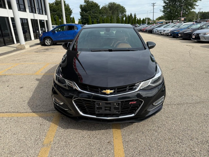 Chevrolet Cruze Vehicle Image 02
