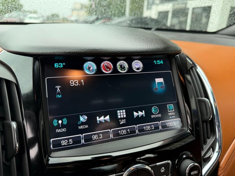 Chevrolet Cruze Vehicle Image 24