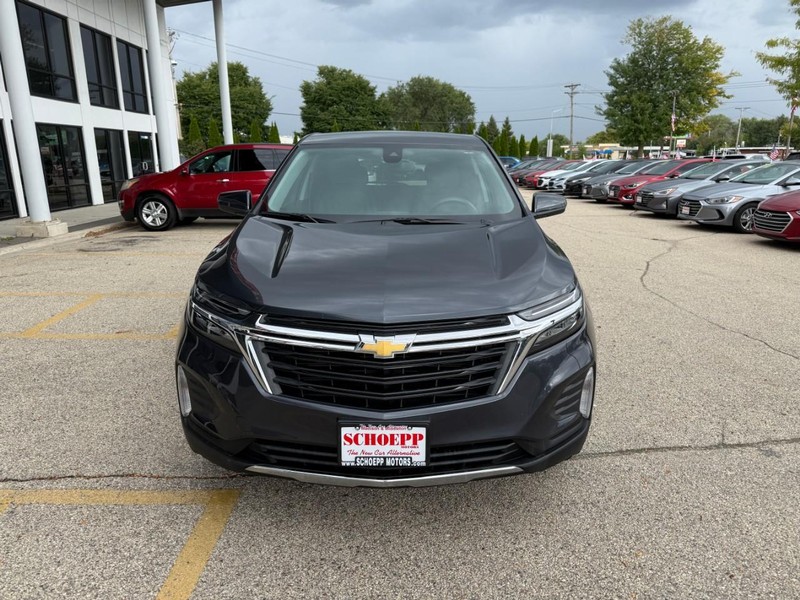 2023 Chevrolet Equinox LT photo 2