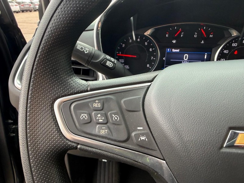 Chevrolet Equinox Vehicle Image 20