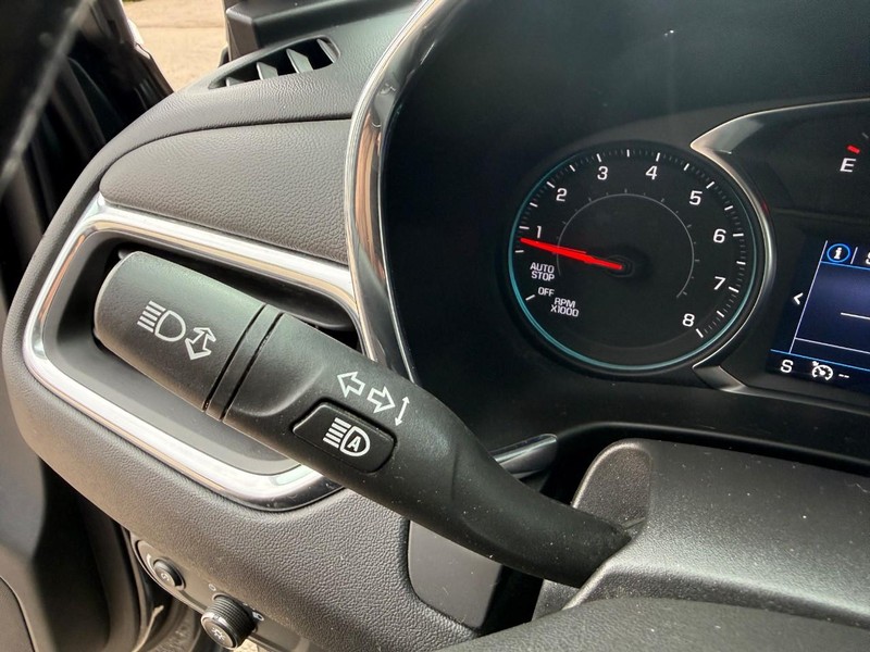 Chevrolet Equinox Vehicle Image 21