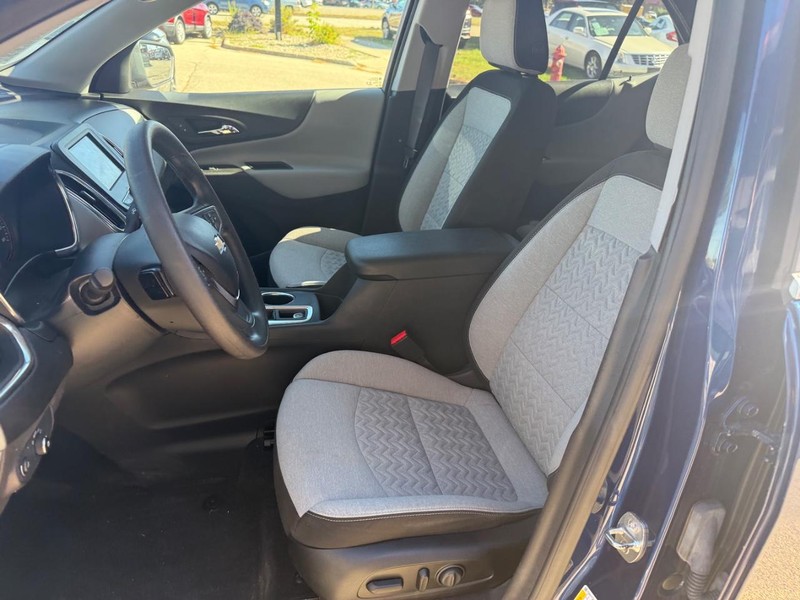 Chevrolet Equinox Vehicle Image 07
