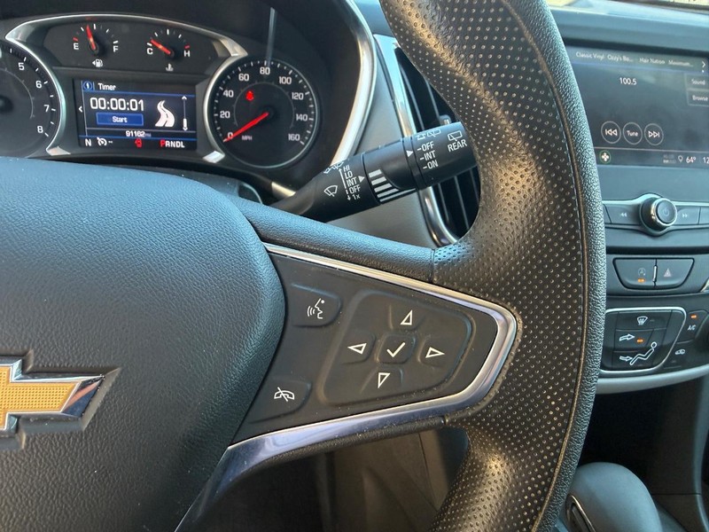 Chevrolet Equinox Vehicle Image 23