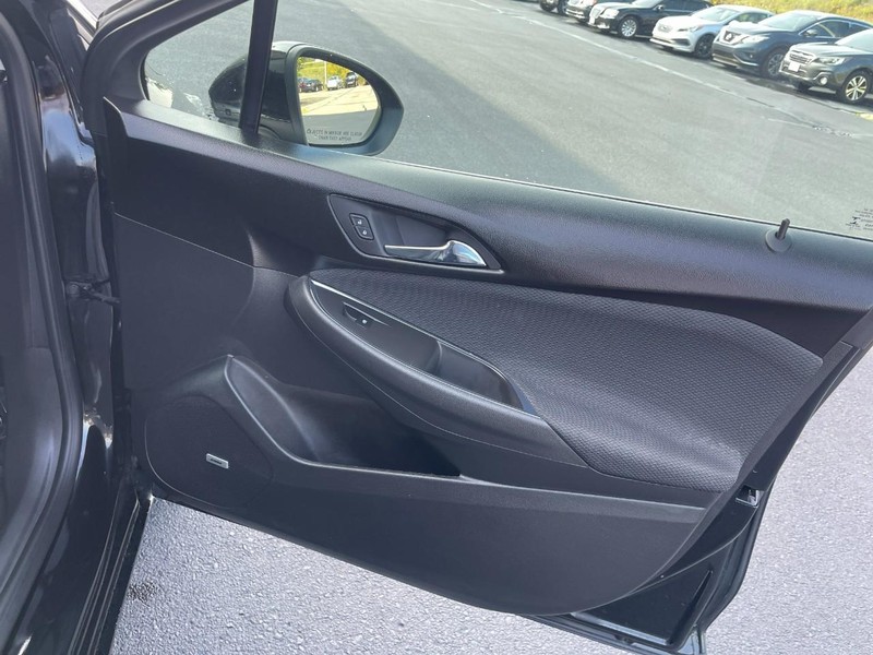 Chevrolet Cruze Vehicle Image 07